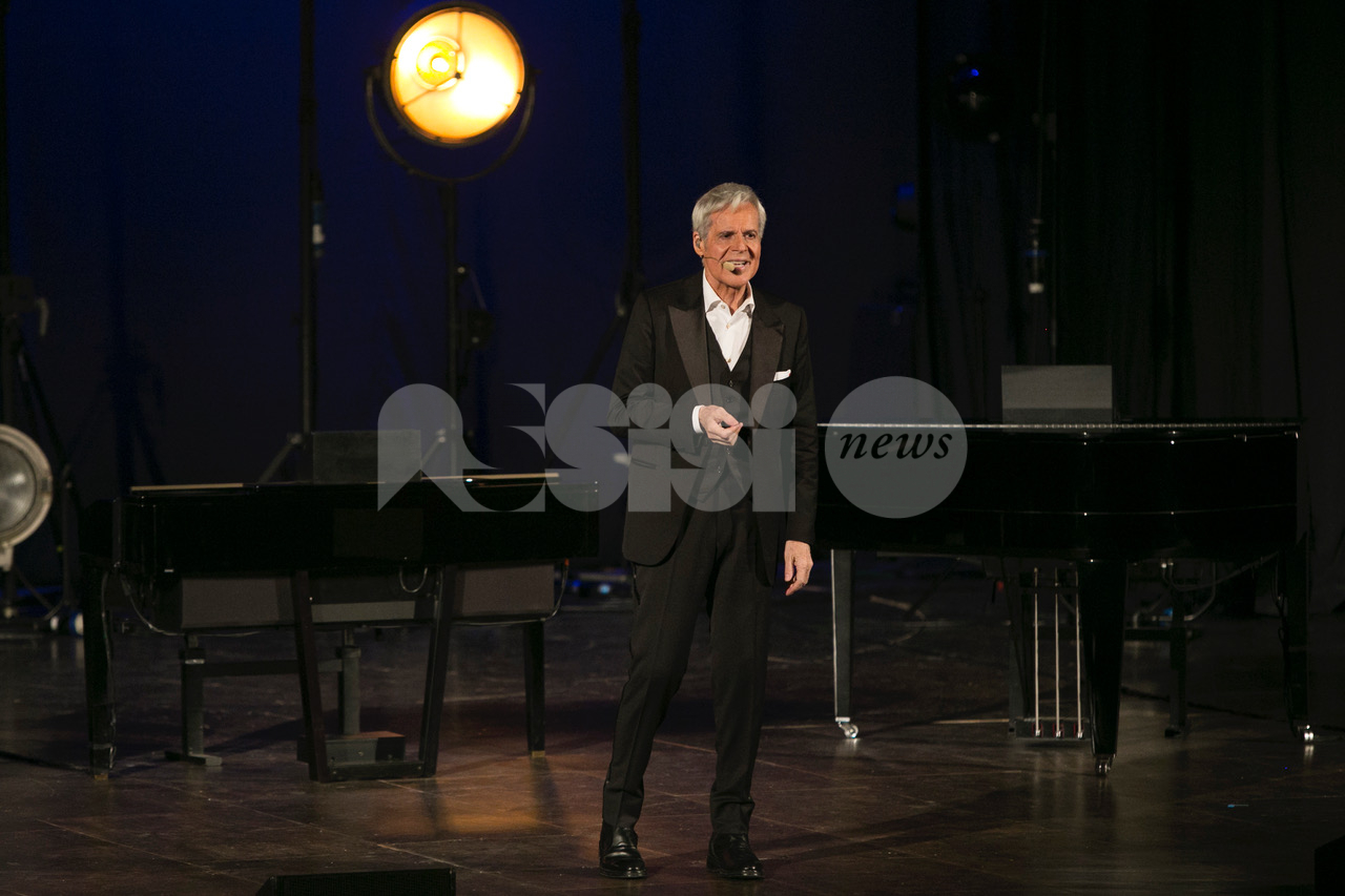 Claudio Baglioni In Tour Ad Assisi Con Dodici Note Solo Foto Assisi