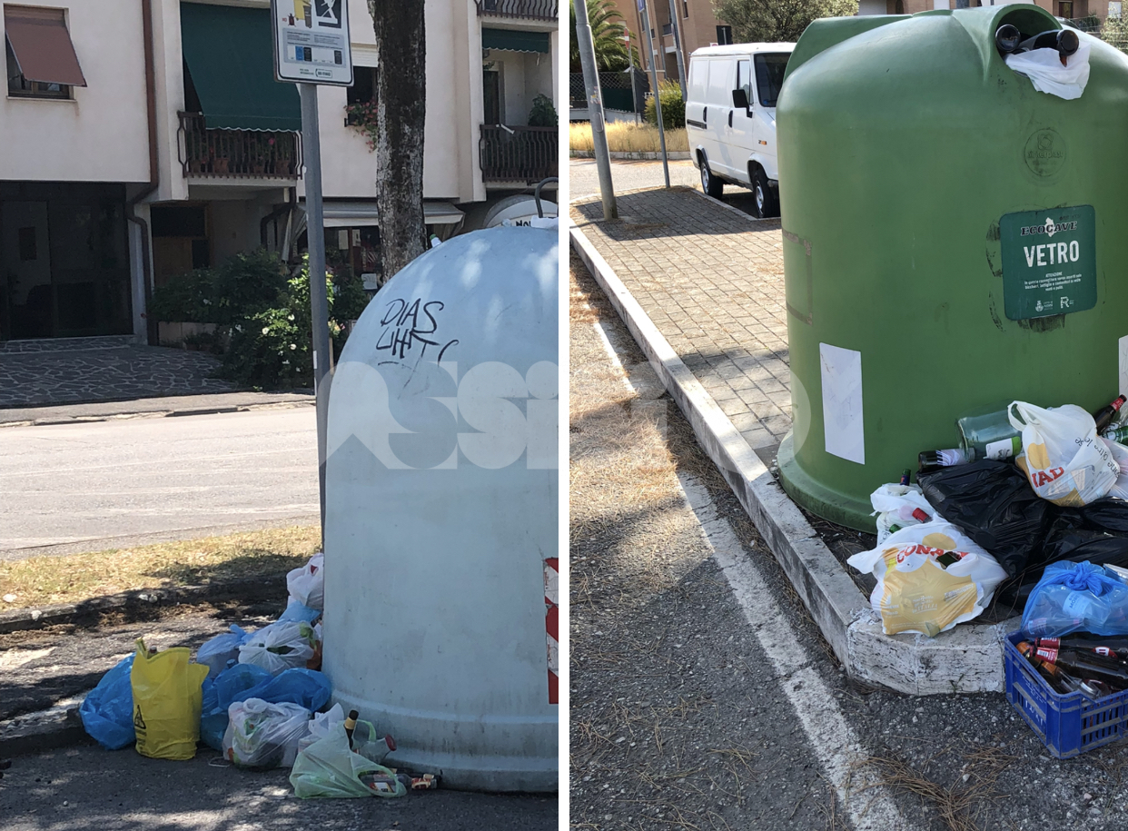 Ammassi di rifiuti alle campane del vetro, accade a Santa Maria - Assisi  News